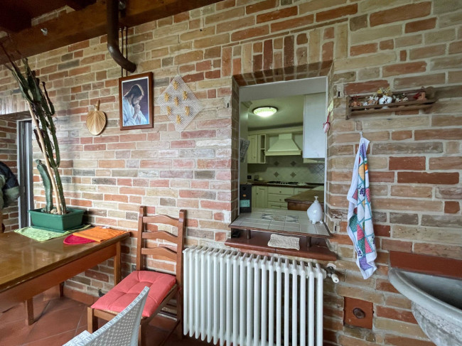 Casa cielo terra in vendita a Montedinove