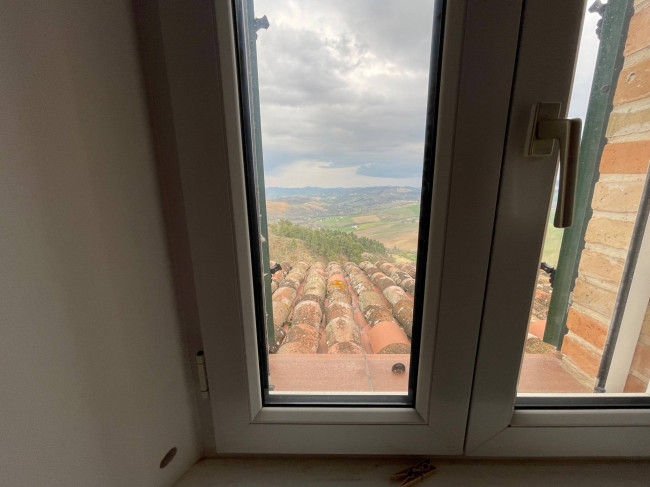 Casa cielo terra in vendita a Montedinove