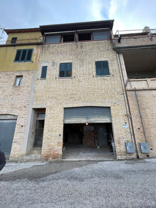 Casa cielo terra in vendita a Montedinove
