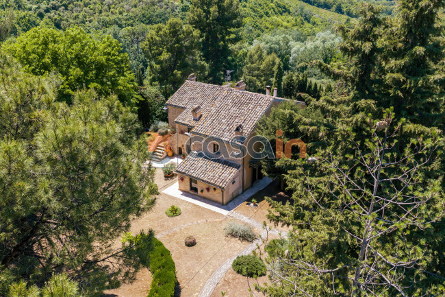 Villa in vendita a Acquaviva Picena