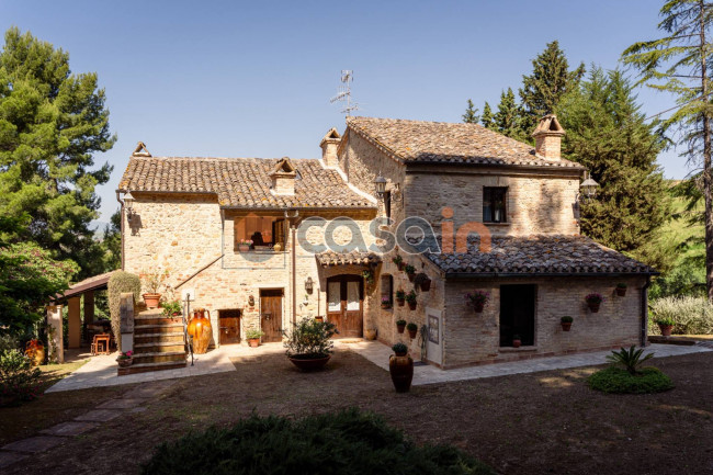 Villa in vendita a Acquaviva Picena