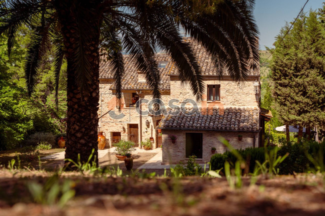 Villa in vendita a Acquaviva Picena