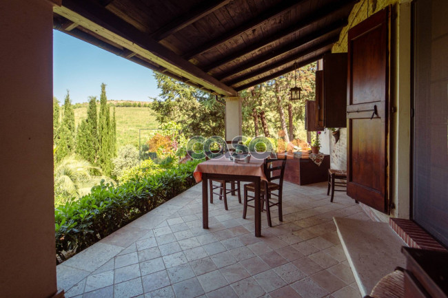 Villa in vendita a Acquaviva Picena