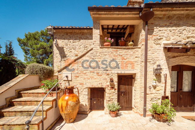 Villa in vendita a Acquaviva Picena