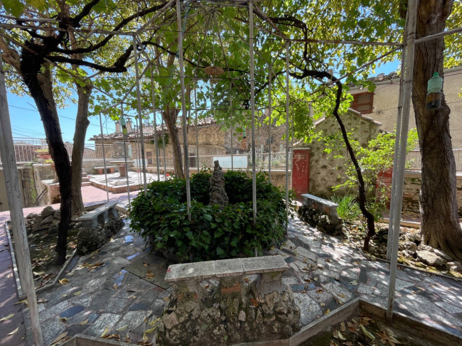 Casa indipendente in vendita a Civitella del Tronto