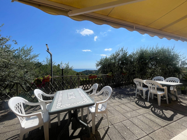 Albergo in vendita a Cupra Marittima