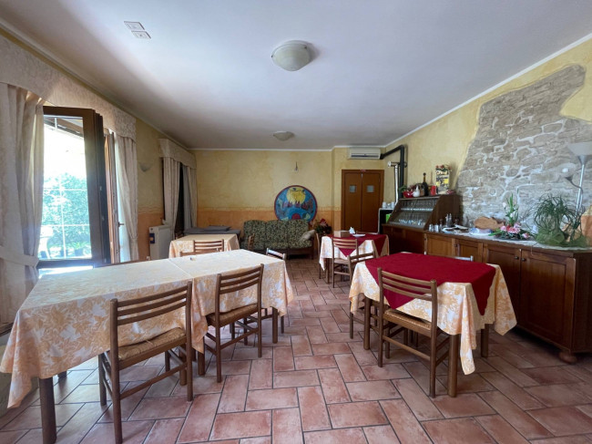 Albergo in vendita a Cupra Marittima