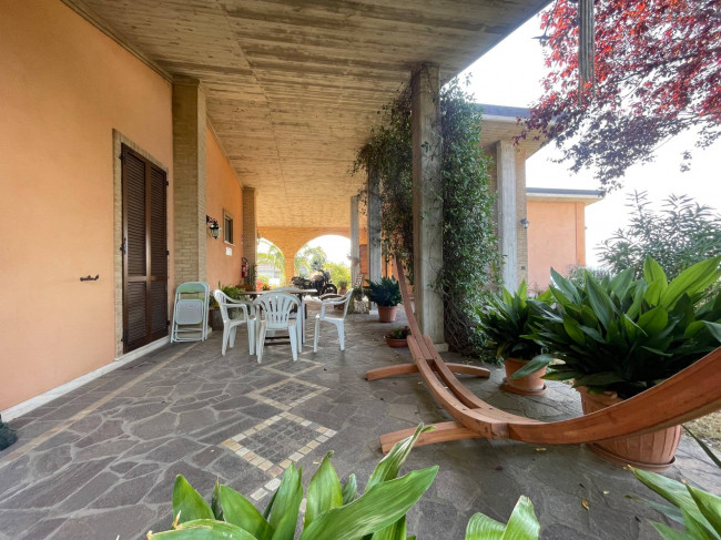 Villa in vendita a Castignano