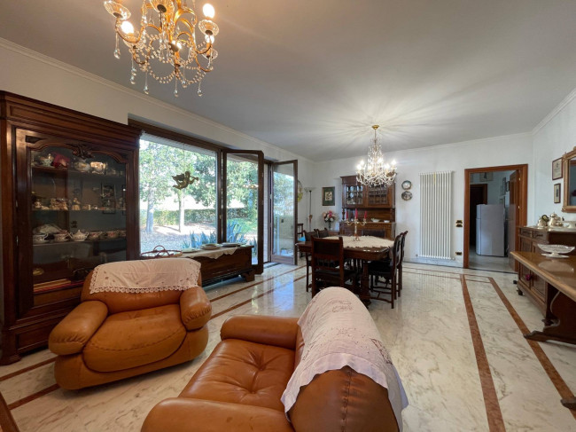 Villa in vendita a Castignano