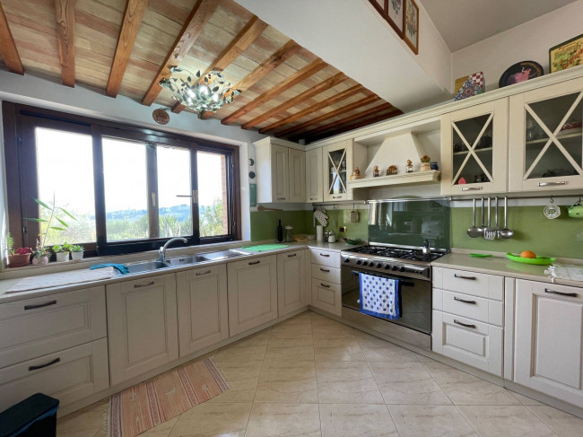 Villa in vendita a Castignano