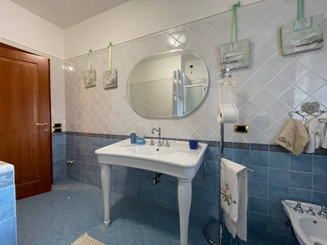 Villa in vendita a Castignano
