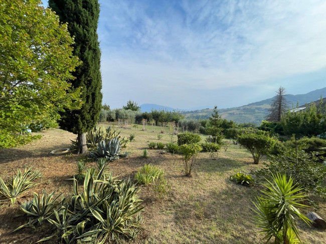 Villa in vendita a Castignano