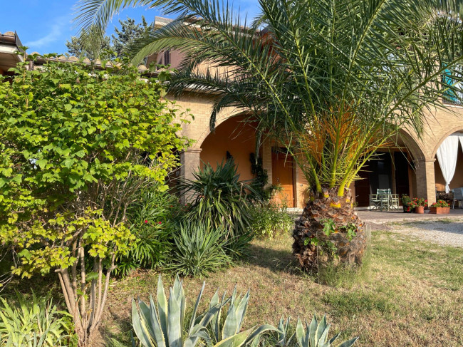 Villa in vendita a Castignano