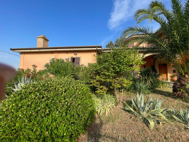 Villa in vendita a Castignano