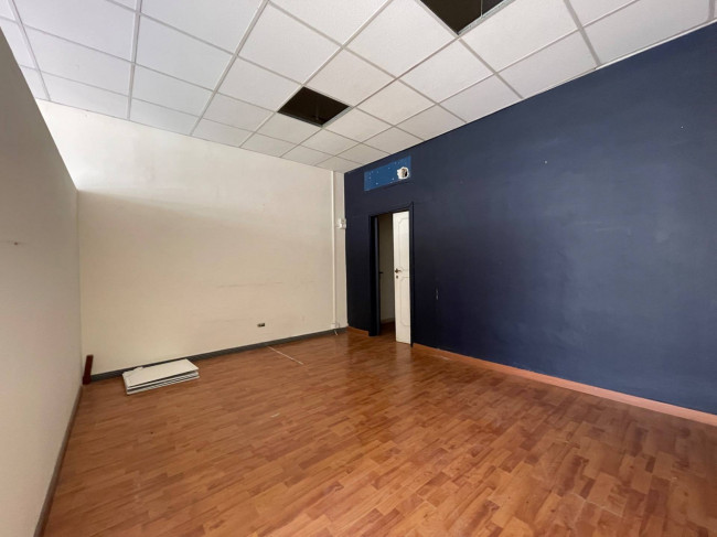 Locale commerciale in affitto a San Benedetto del Tronto