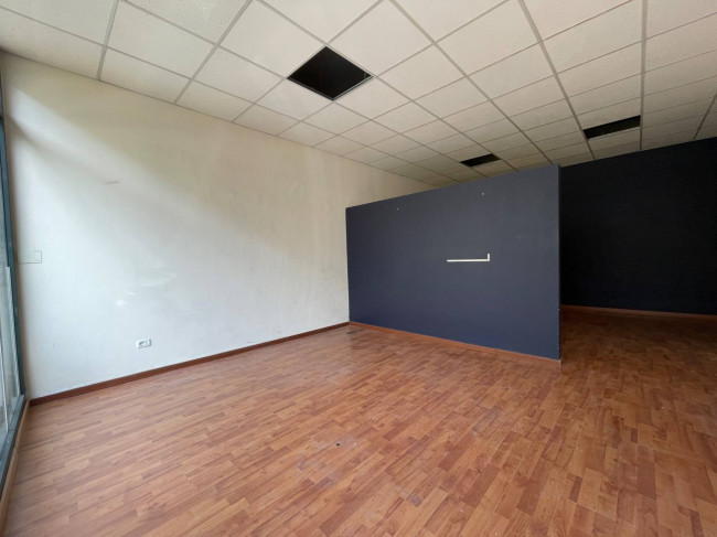 Locale commerciale in affitto a San Benedetto del Tronto