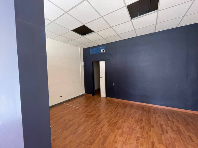 Locale commerciale in affitto a San Benedetto del Tronto