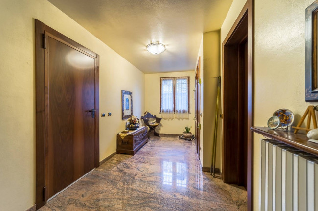 Villa in vendita a Cavriago