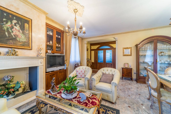 Villa in vendita a Cavriago