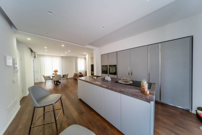 Appartamento in vendita a Parma