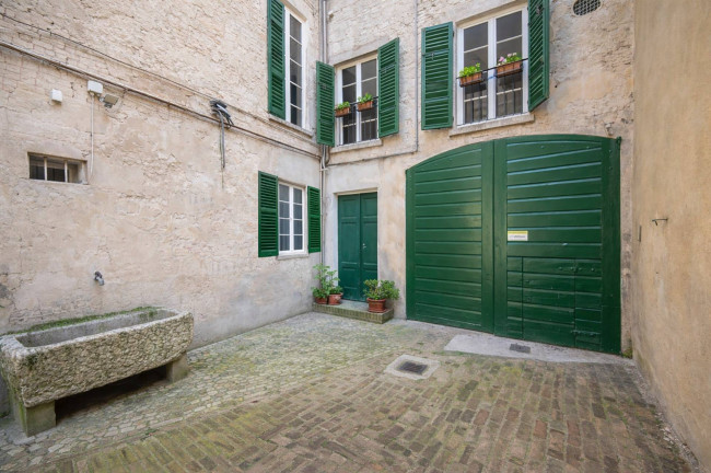 Appartamento in vendita a Parma