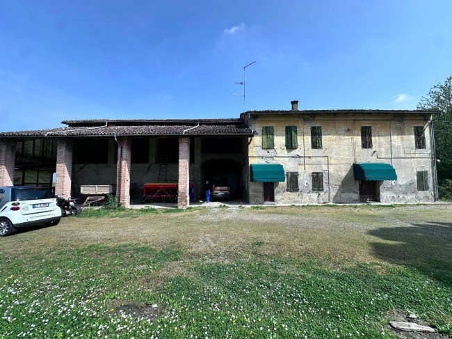 Rustico in vendita a Parma