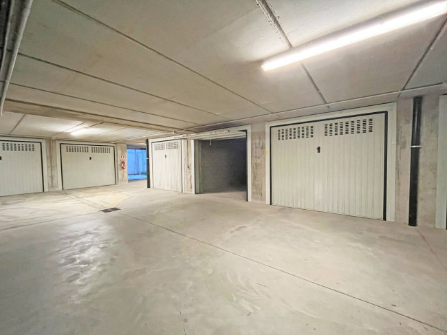 Box o garage in vendita a Pinerolo