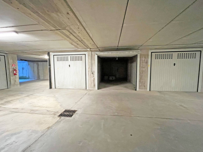 Box o garage in vendita a Pinerolo