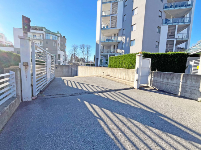 Box o garage in vendita a Pinerolo