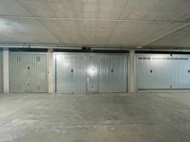 Box o garage in vendita a Pinerolo