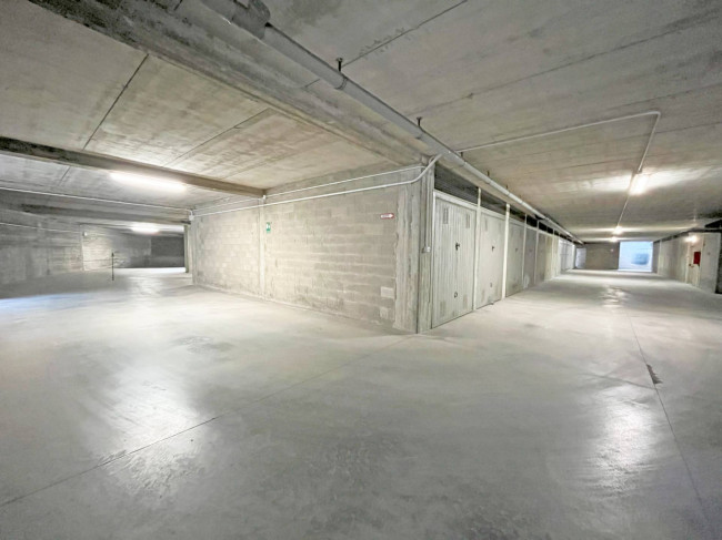 Box o garage in vendita a Pinerolo