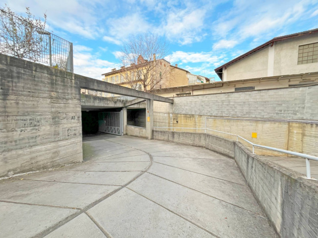 Box o garage in vendita a Pinerolo