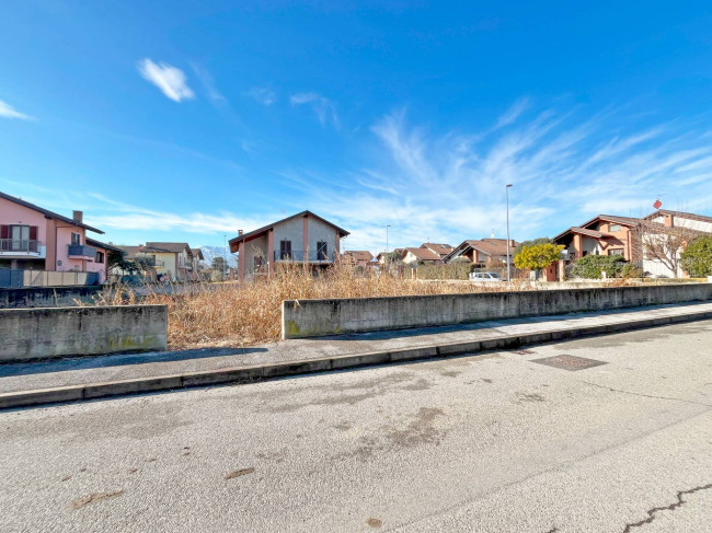 Terreno edificabile in vendita a Pinerolo