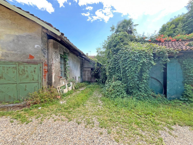 Rustico in vendita a Pinerolo