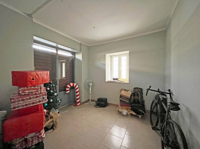 Locale commerciale in affitto a Pinerolo