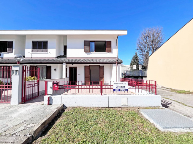 Casa Semindipendente in vendita a Pinerolo