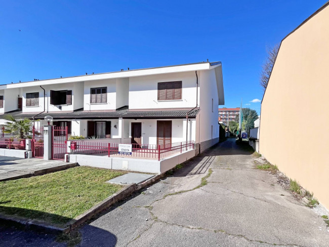 Casa Semindipendente in vendita a Pinerolo