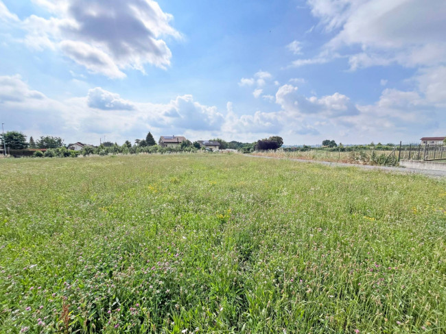Terreno edificabile in vendita a Frossasco