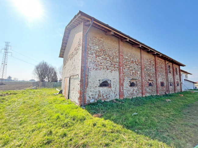 Rustico in vendita a Macello