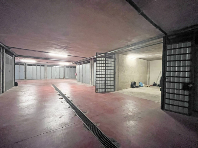 Box o garage in vendita a Pinerolo