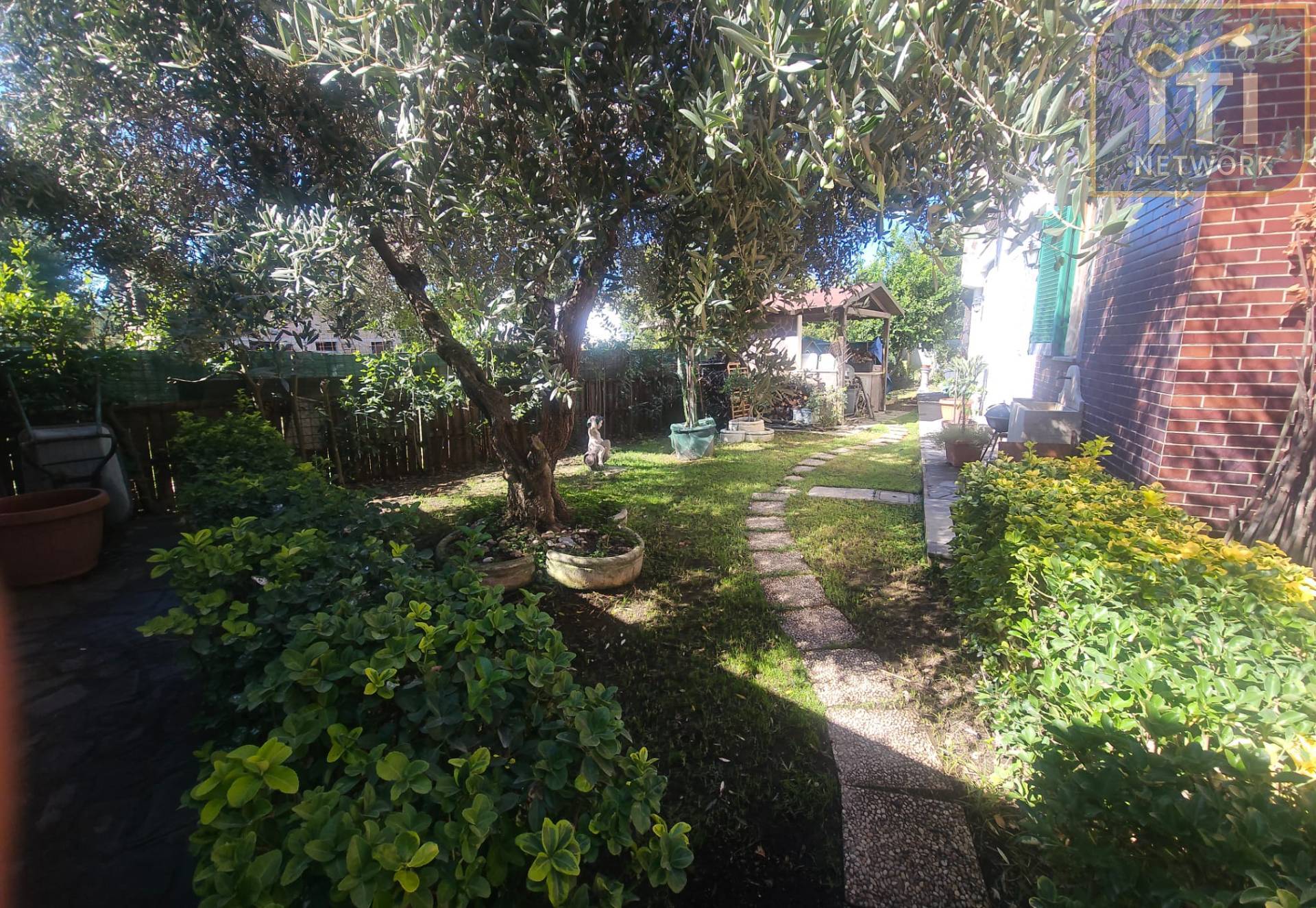 Villa in vendita a Aprilia - foto 1
