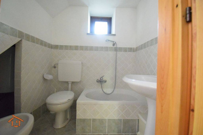 Porzione di casa in vendita a Challand-Saint-Victor