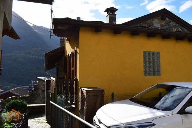 Porzione di casa in vendita a Challand-Saint-Victor