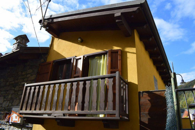 Porzione di casa in vendita a Challand-Saint-Victor