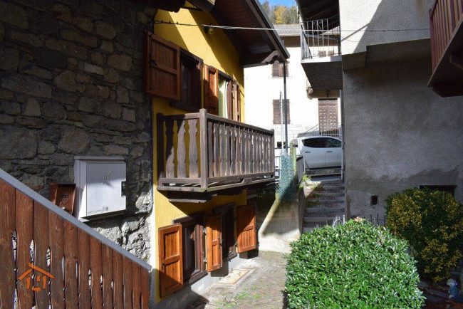 Porzione di casa in vendita a Challand-Saint-Victor