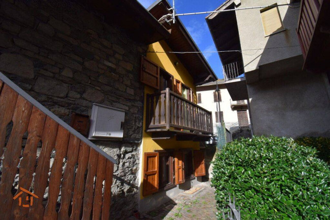 Porzione di casa in vendita a Challand-Saint-Victor