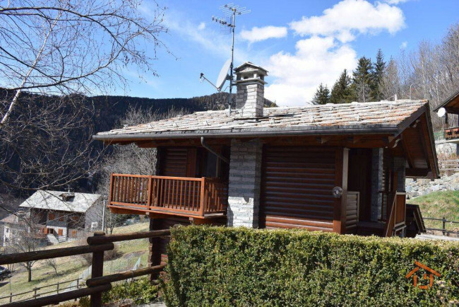 Villa Bifamiliare in vendita a Brusson