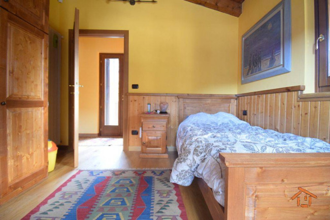 Villa Bifamiliare in vendita a Brusson