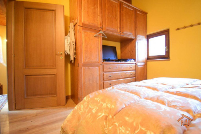 Villa Bifamiliare in vendita a Brusson