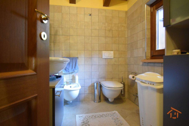 Villa Bifamiliare in vendita a Brusson